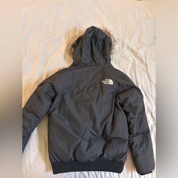 Black North Face Down Coat - only worn a few times - Size M - Picture 2 of 4